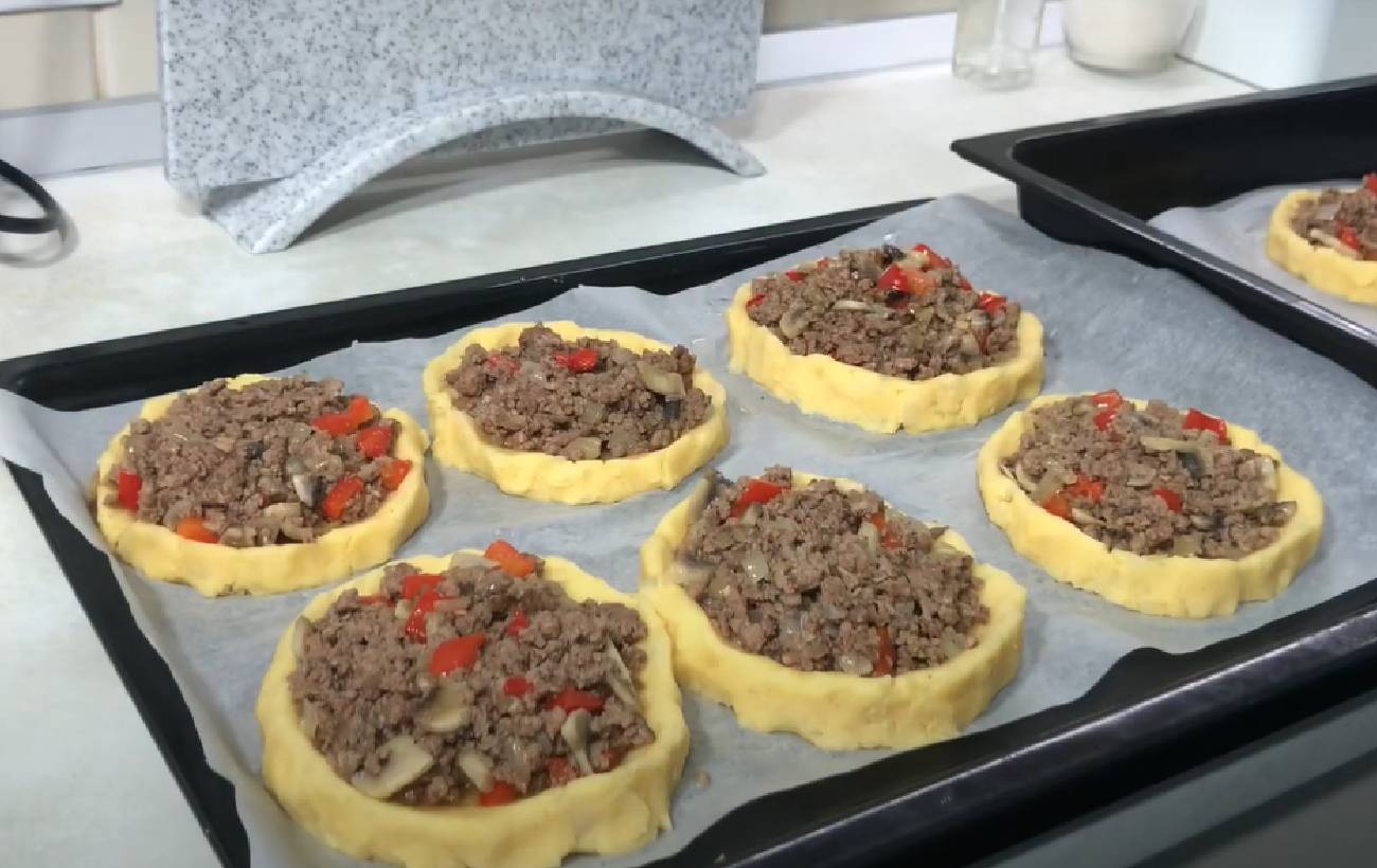 Картопляні гнізда з м'ясом: рецепт смачнючої страви з нескладним приготуванням